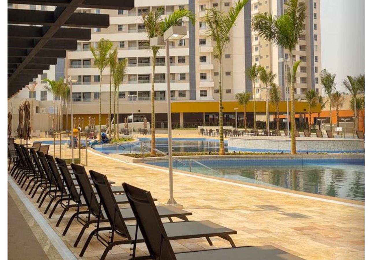 Enjoy Solar das Aguas Park Resort Olimpia Bagian luar foto The swimming pool at the resort