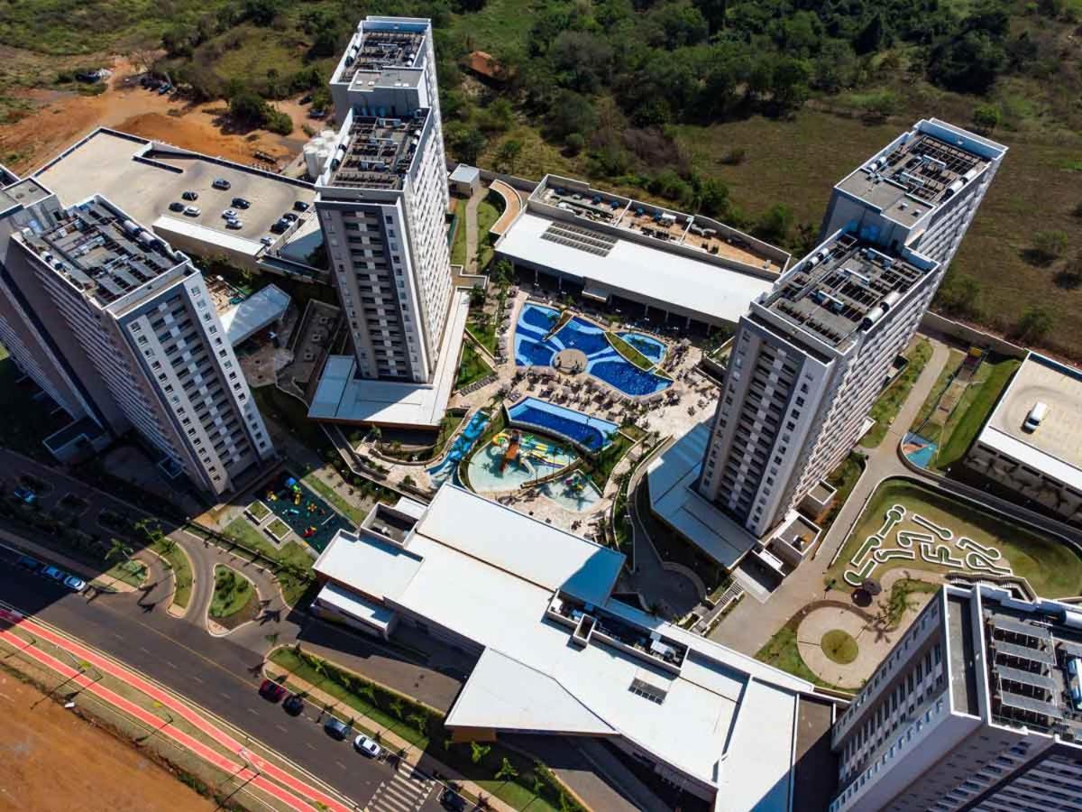 Enjoy Solar das Aguas Park Resort Olimpia Bagian luar foto Aerial view of the complex