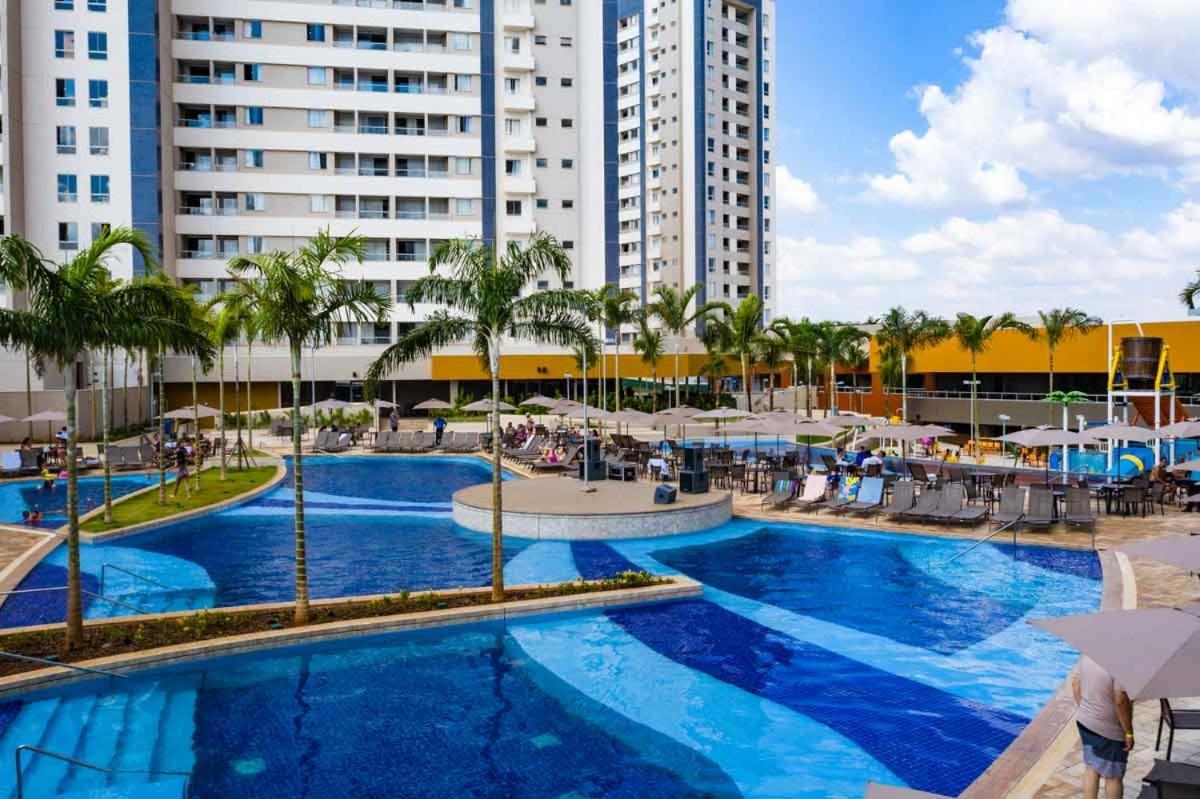 Enjoy Solar das Aguas Park Resort Olimpia Bagian luar foto The swimming pool at the Blue Residences