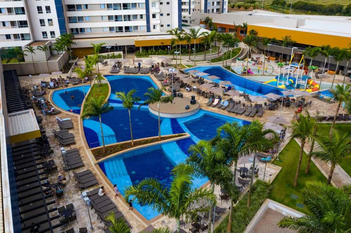 Enjoy Solar das Aguas Park Resort Olimpia Bagian luar foto The swimming pool at the resort